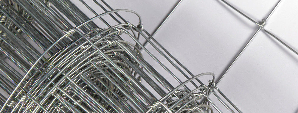 Recinto del filo per telefono da campo