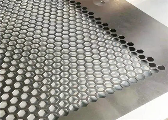qualità  Decorative Perforated Metal Architectural Wire Mesh Round Hole fabbrica